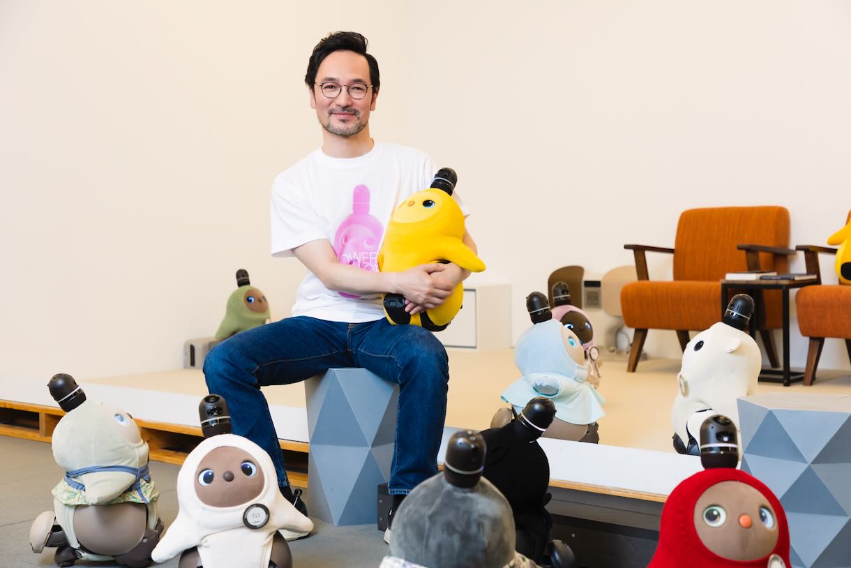 人に幸せをもたらす家族型ロボットの可能性