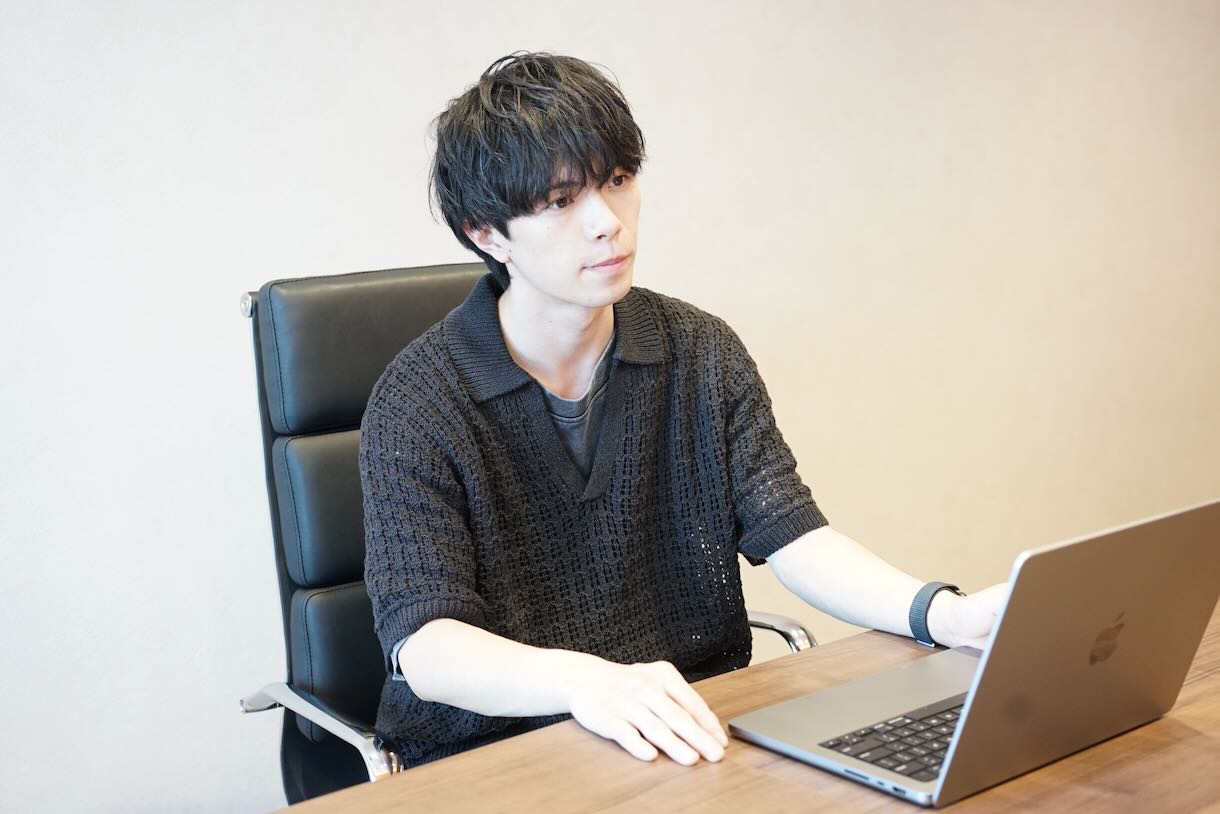 デジタルマーケティング事業を展開する株式会社ナハトでエンジニアとして活躍する市川伊織さん