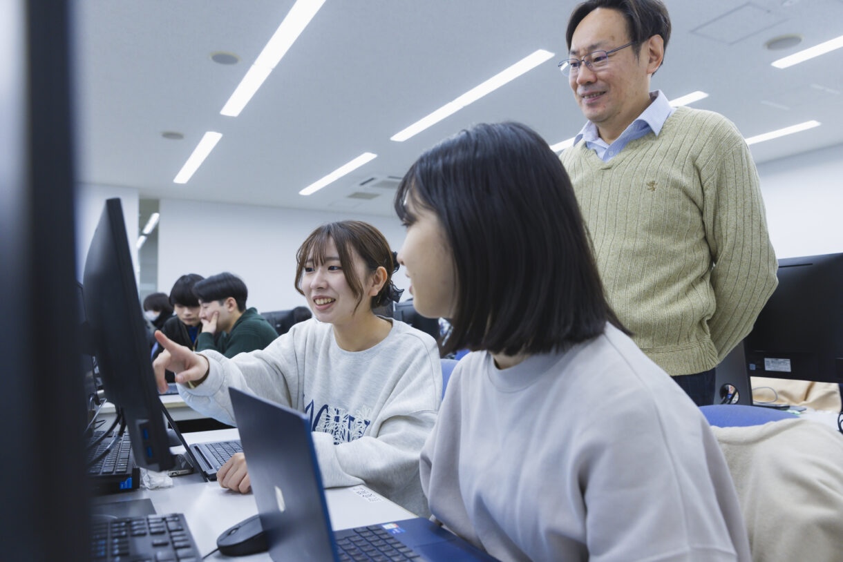プログラミング未経験者も丁寧にサポート