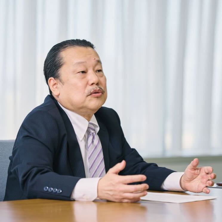 荒木 万寿夫 教授